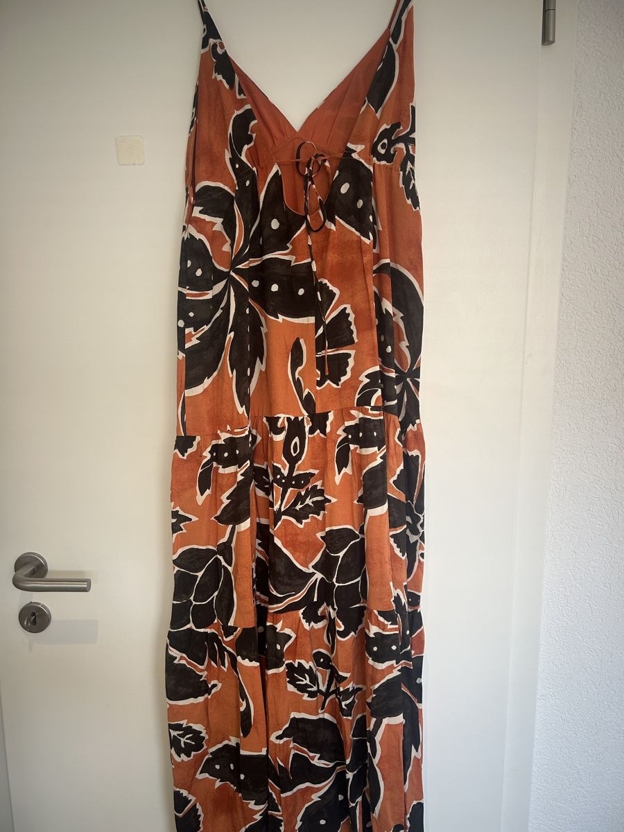 H&M Vestiti: H&M Summer Dress, Floral Pattern, Spaghetti Strap, Size Smal – Nuovo (secondo la descrizione) da Marin-Epagnier venduto da Kty_1907 2