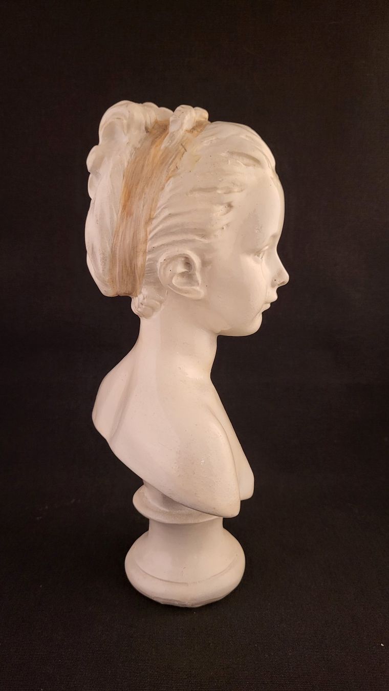 Statuette: Büste Mädchen mit Haarband – Usato da Basel venduto da spinne02 5