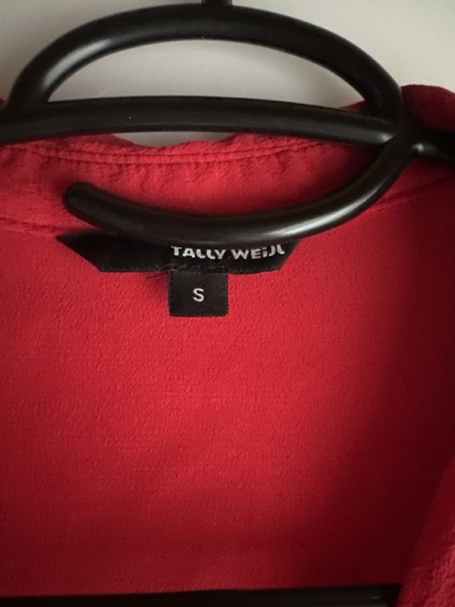 Tally Weijl Blusen: Tally Weijl rote Damen Bluse Grösse S – Gebraucht aus Buchs AG von Dasmusstduhaben 1