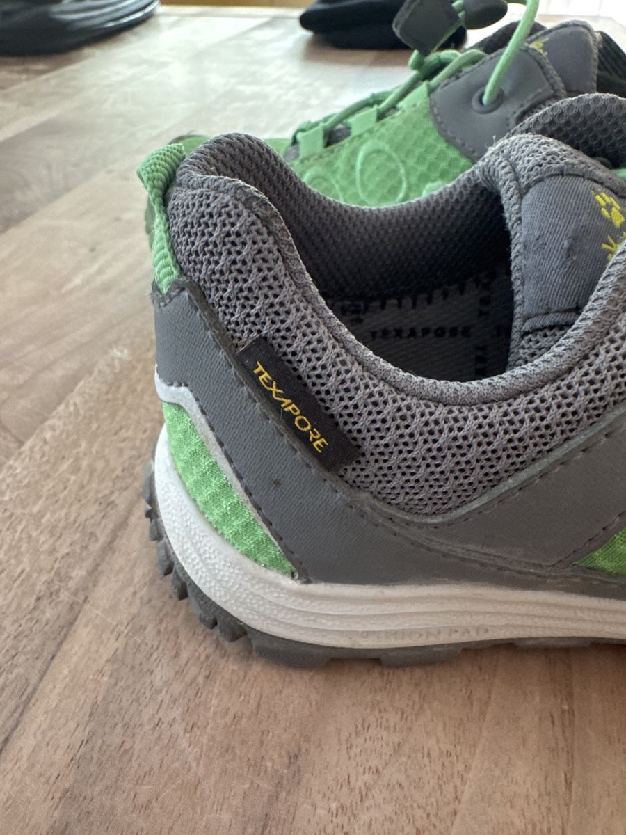 Jack Wolfskin Scarpe per ragazzi: Jack Wolfskin Trekking Schuhe Gr 29 – Usato da Baar venduto da Tasha04 6