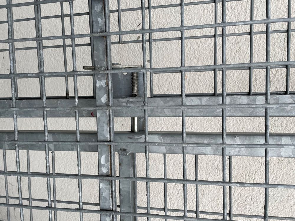 Hundezwinger 2 Elemente Bromet Gitter (Gebraucht) in Full-Reuenthal für ...