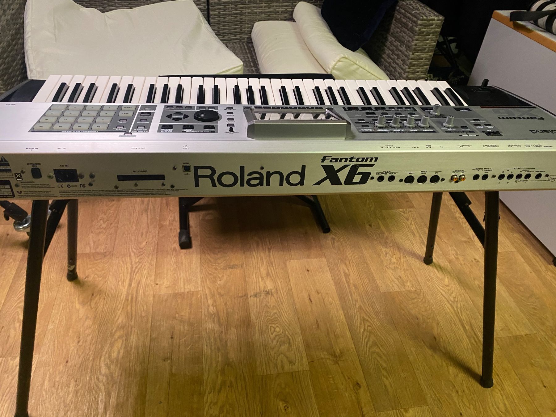 Roland Strumenti musicali: Roland Fantom X6 – Usato da Schönenwerd venduto da Bryna2002 4