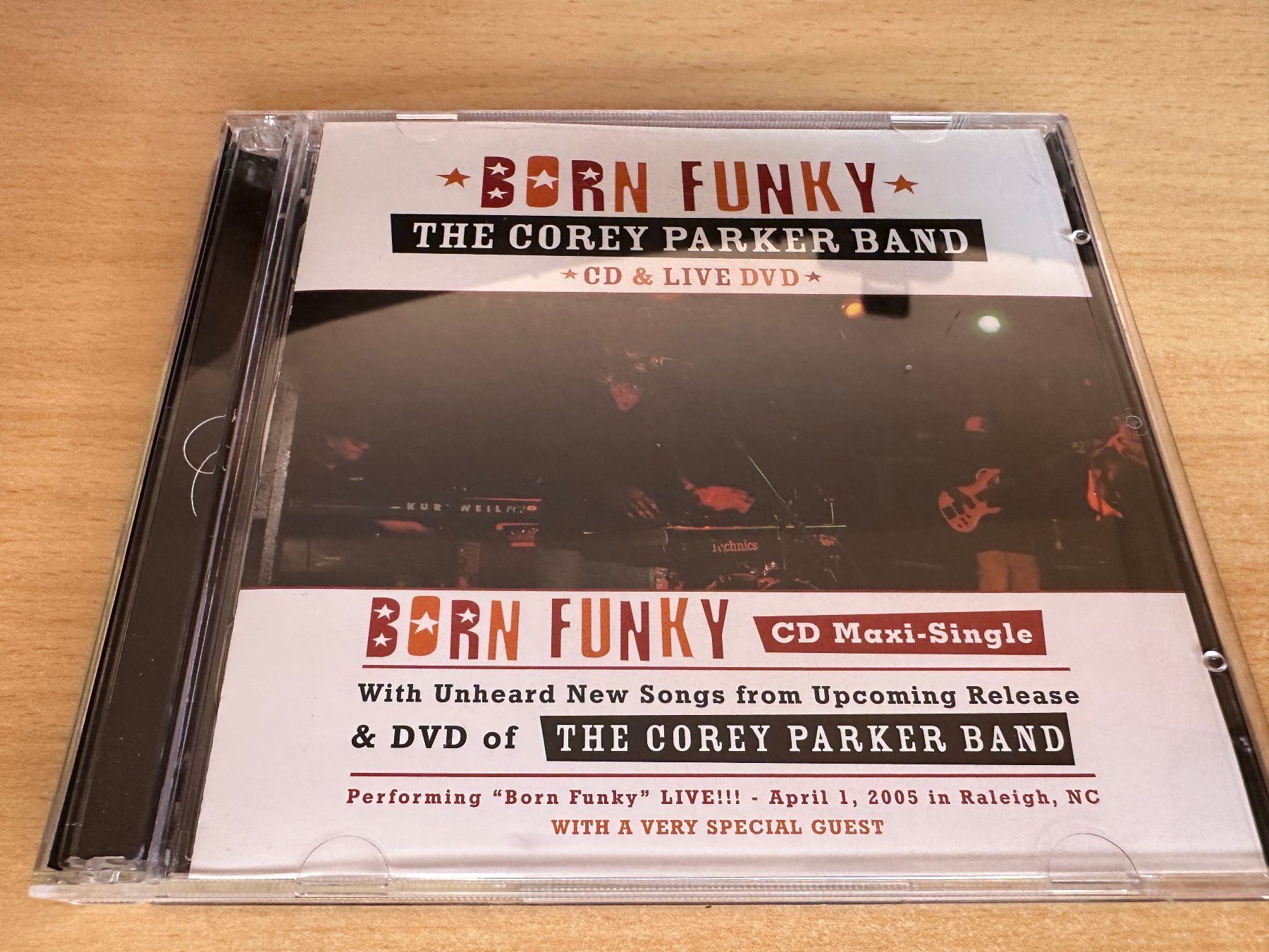 CDs: Corey Parker – Born Funky - CD & DVD – D'occasion à Rikon im Tösstal par Alpenmutz