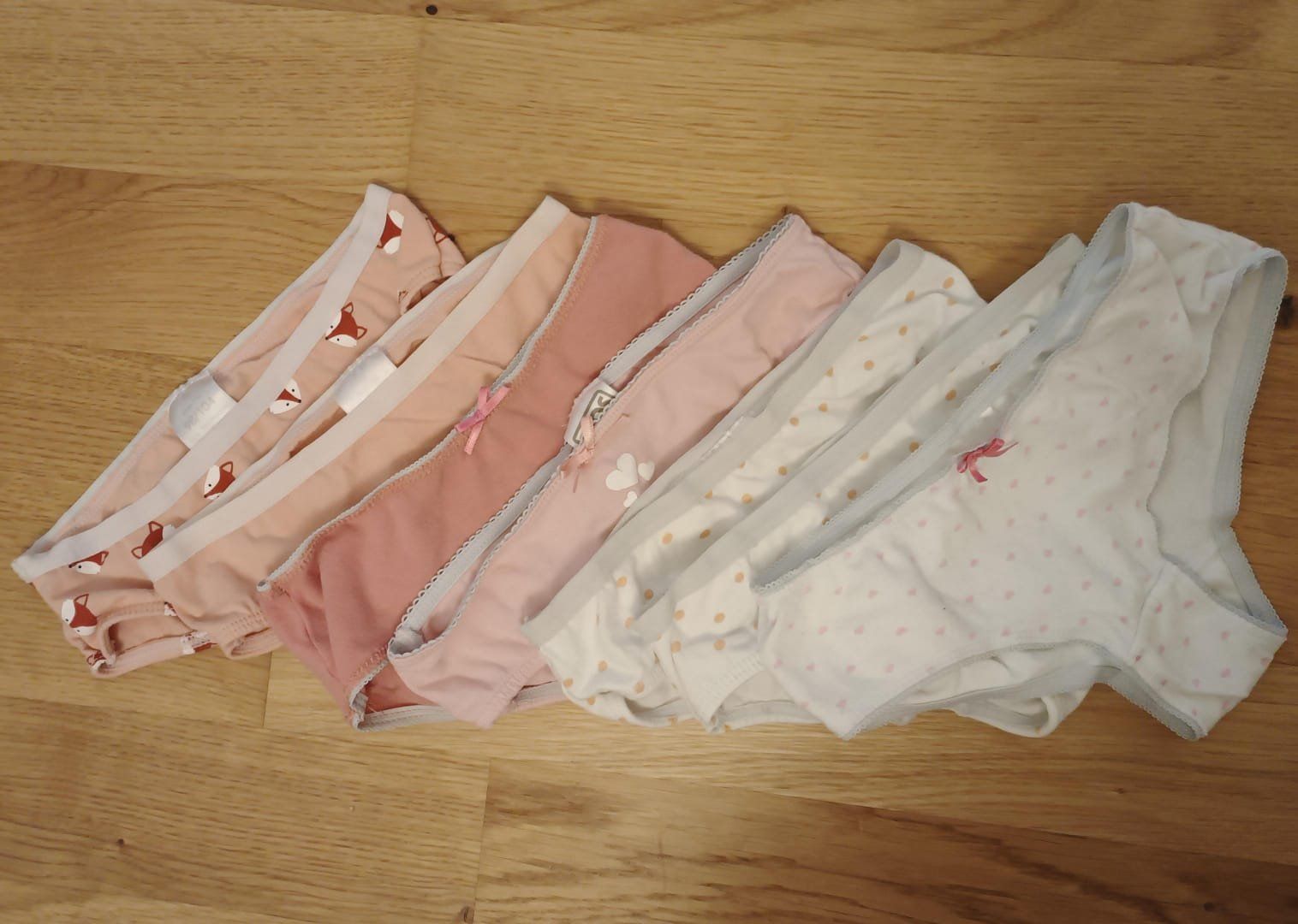 Unterwäsche: 7er Set Mädchen Unterhosen - Grösse 98 – Gebraucht aus Muri AG von Mupuputs