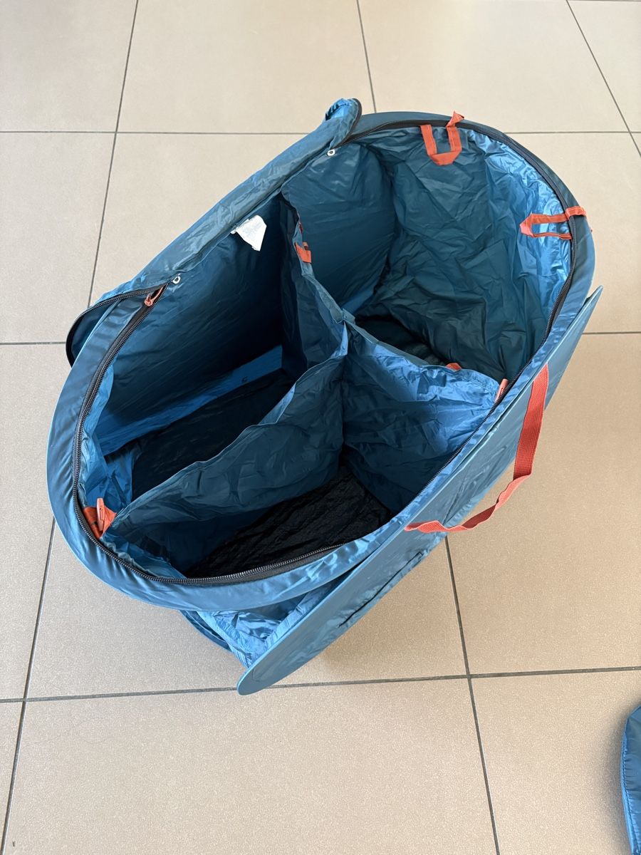 Poubelles: Poubelle de camping Quechua – D'occasion à Rossens FR par Kyuu