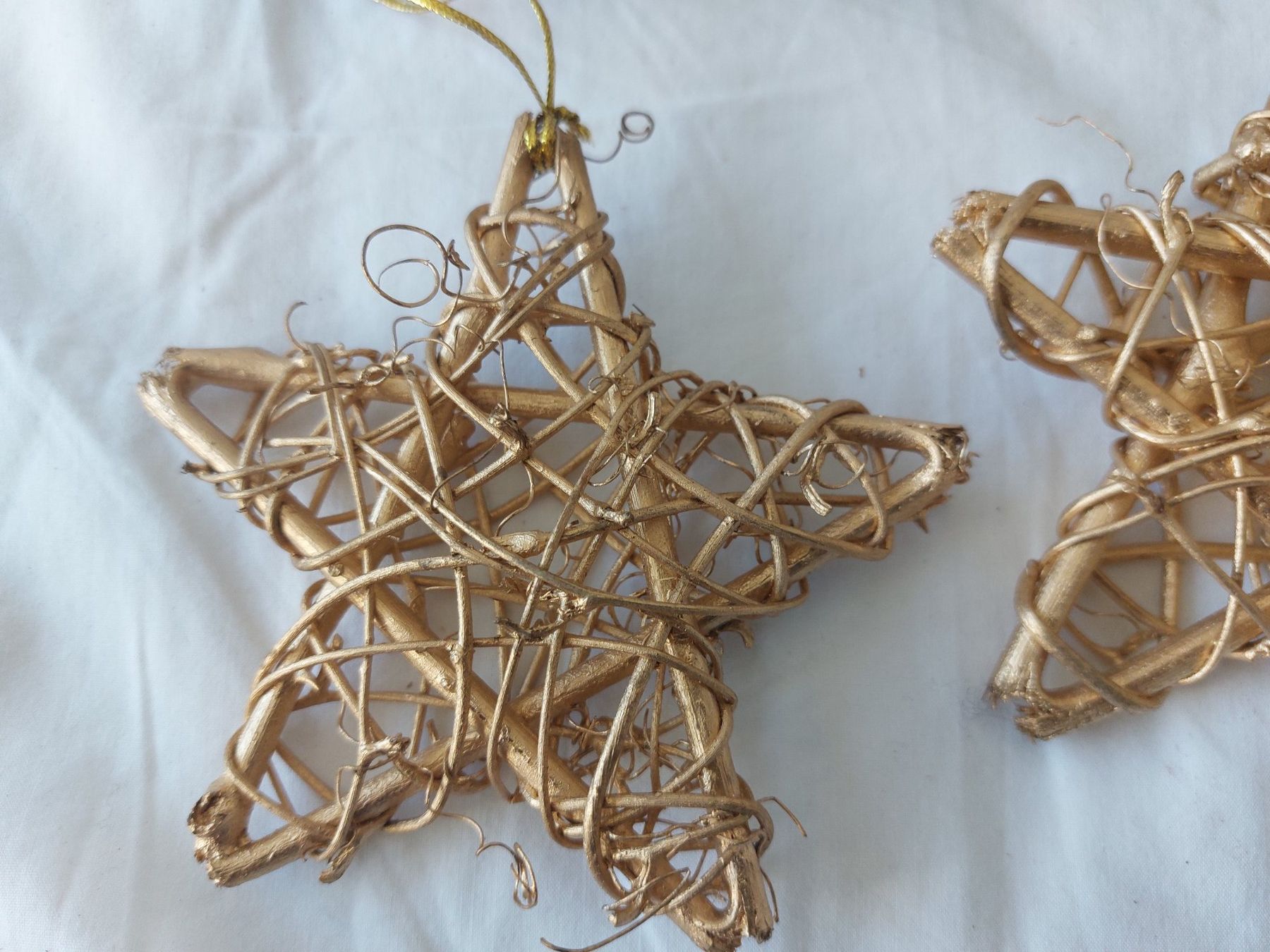 Ikea Tutte le decorazioni: Lot de 6 décorations de Noël étoiles dorées – Usato da Ostermundigen venduto da jul_7t8v 3