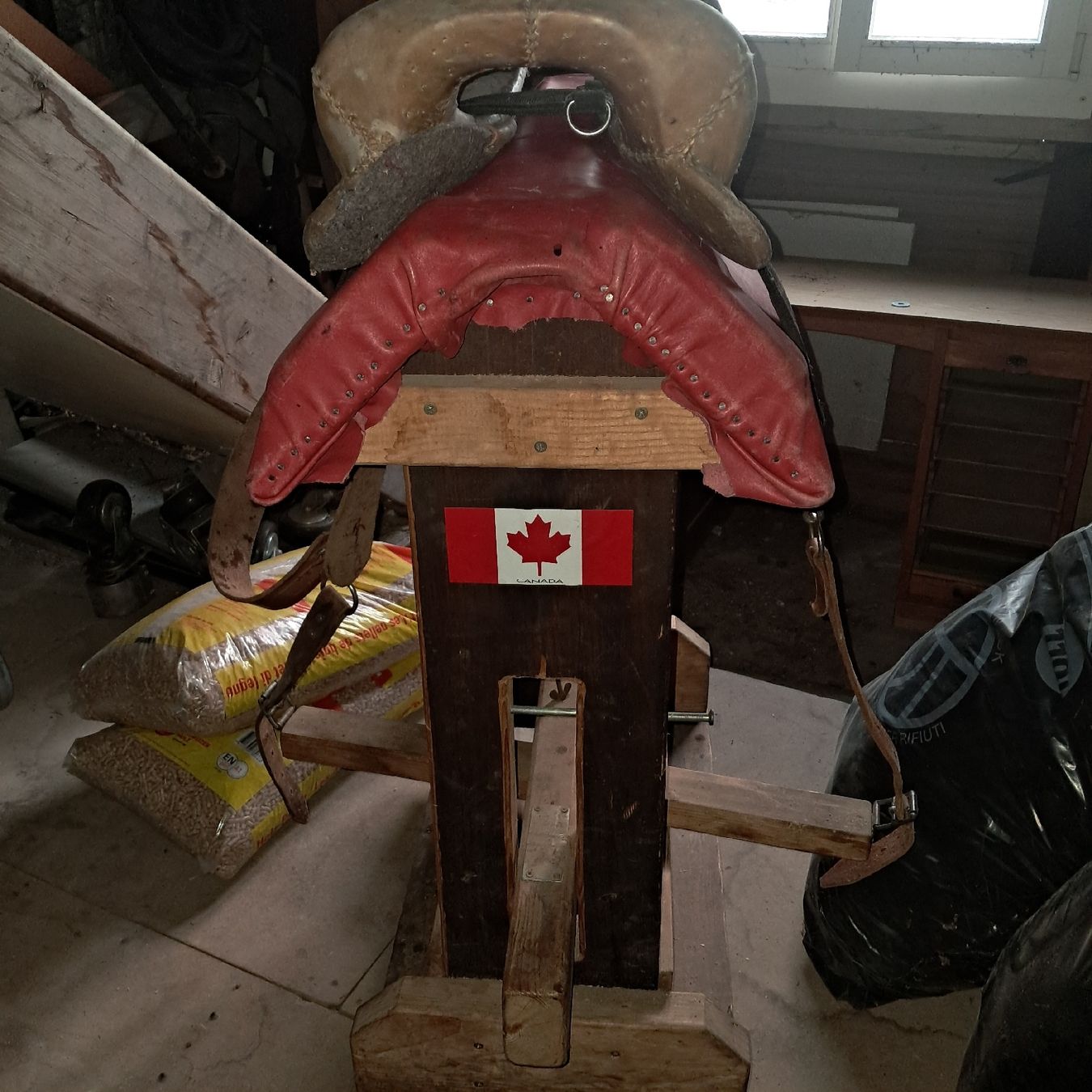 Selles, accessoires: Sattelständer – D'occasion à Thusis par vic_9xwb 1