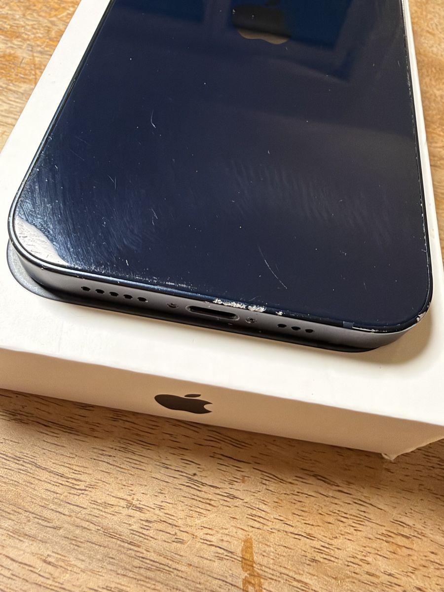 Apple Telefoni cellulari / Smartphones: iPhone 13 256GB Midnight – Usato da Zürich venduto da juanoune 5