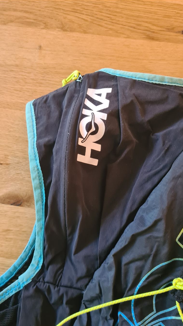Hoka One One Zaini: Sac trail Hoka, taille M – Nuovo (secondo la descrizione) da Corbeyrier venduto da hel_t5mq 4