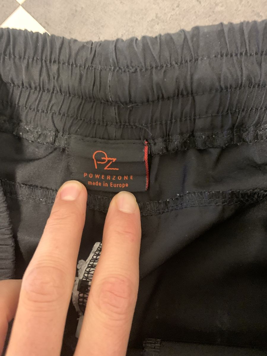 Pantalons: Shorts – D'occasion à Luzern par Boudin03 2