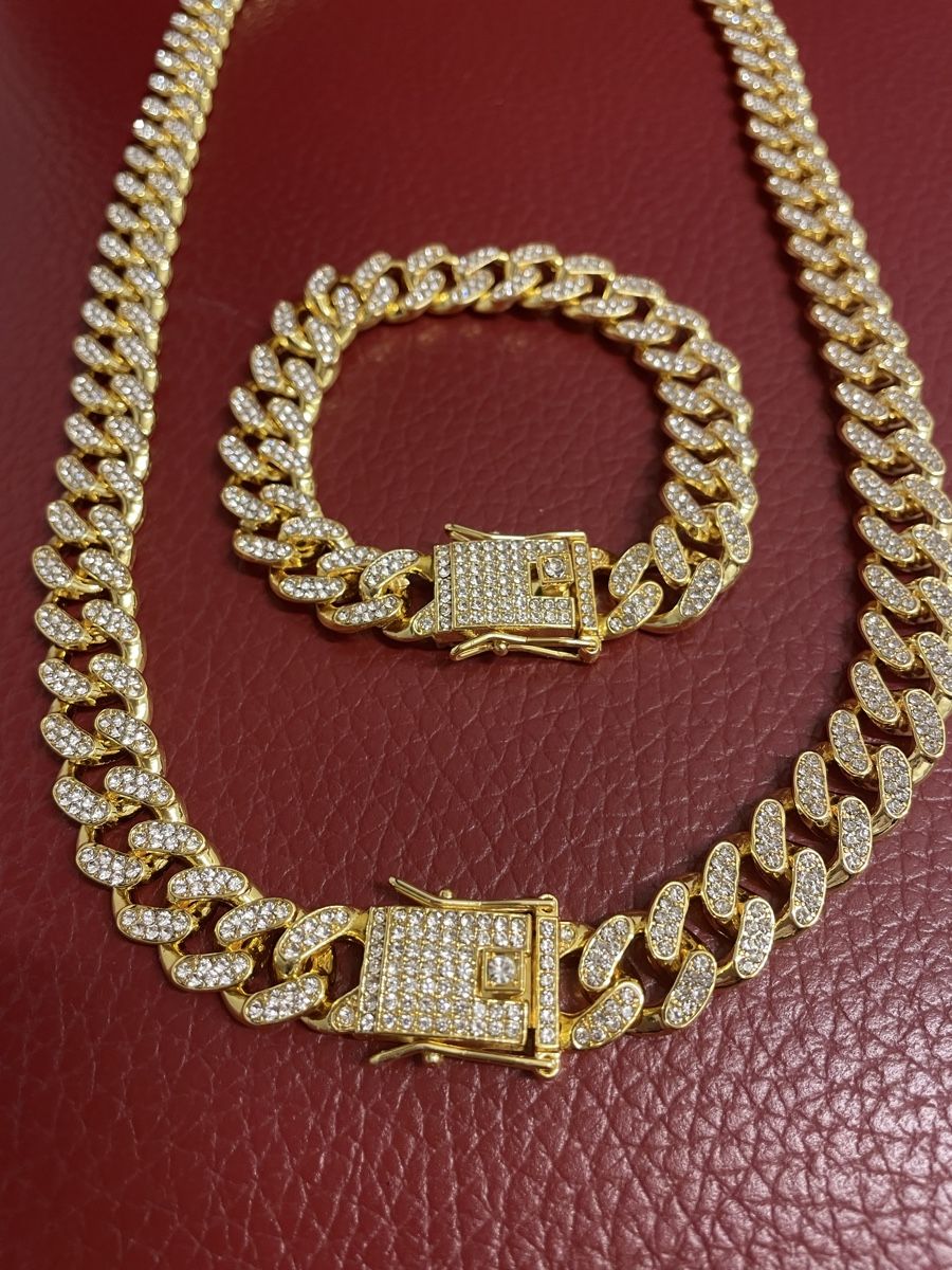 Catenine: Goldene Halskette & Armband Set, neu – Nuovo e nell'imballaggio originale da Chur venduto da ZATO