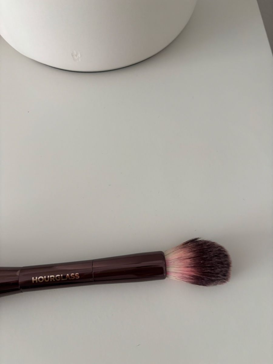Hourglass Maquillage: Double Hourglass make up brush  – D'occasion à Horgen par lme_8kj7 2