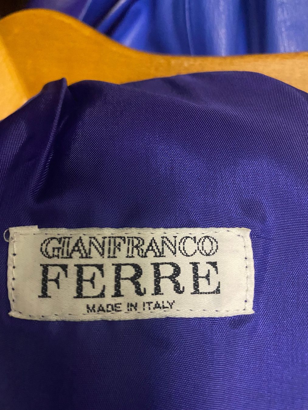 Costumi: Leder Damenkostüm – Usato da Frick venduto da Jeanine.01 4