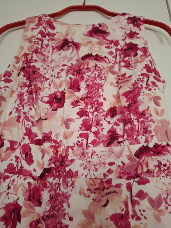 Orsay Vestiti: Orsay Sommerkleid mit Blumenmuster, Grösse 32, neuwertig – Usato da Emmen venduto da PrelovedPicks 2
