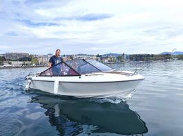 Bateau de sport schweizer saphir
