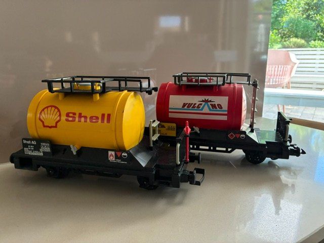 Modellini di ferrovie: 2 Playmobil Tankwagen Spur G – Usato da Obfelden venduto da Chfi70