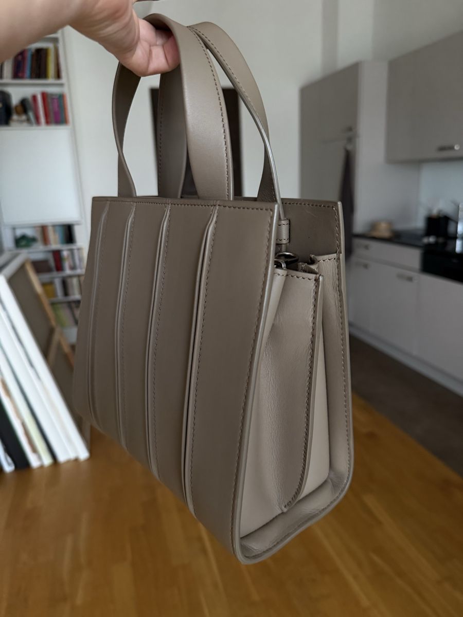 Max Mara Borse da donna: Max Mara Whitney 4 perfect condition – Nuovo (secondo la descrizione) da Zürich venduto da gracieteS 2