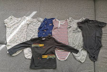Set Größe 86 (6 Kurzarm-Body's und 1 Langarmshirt)