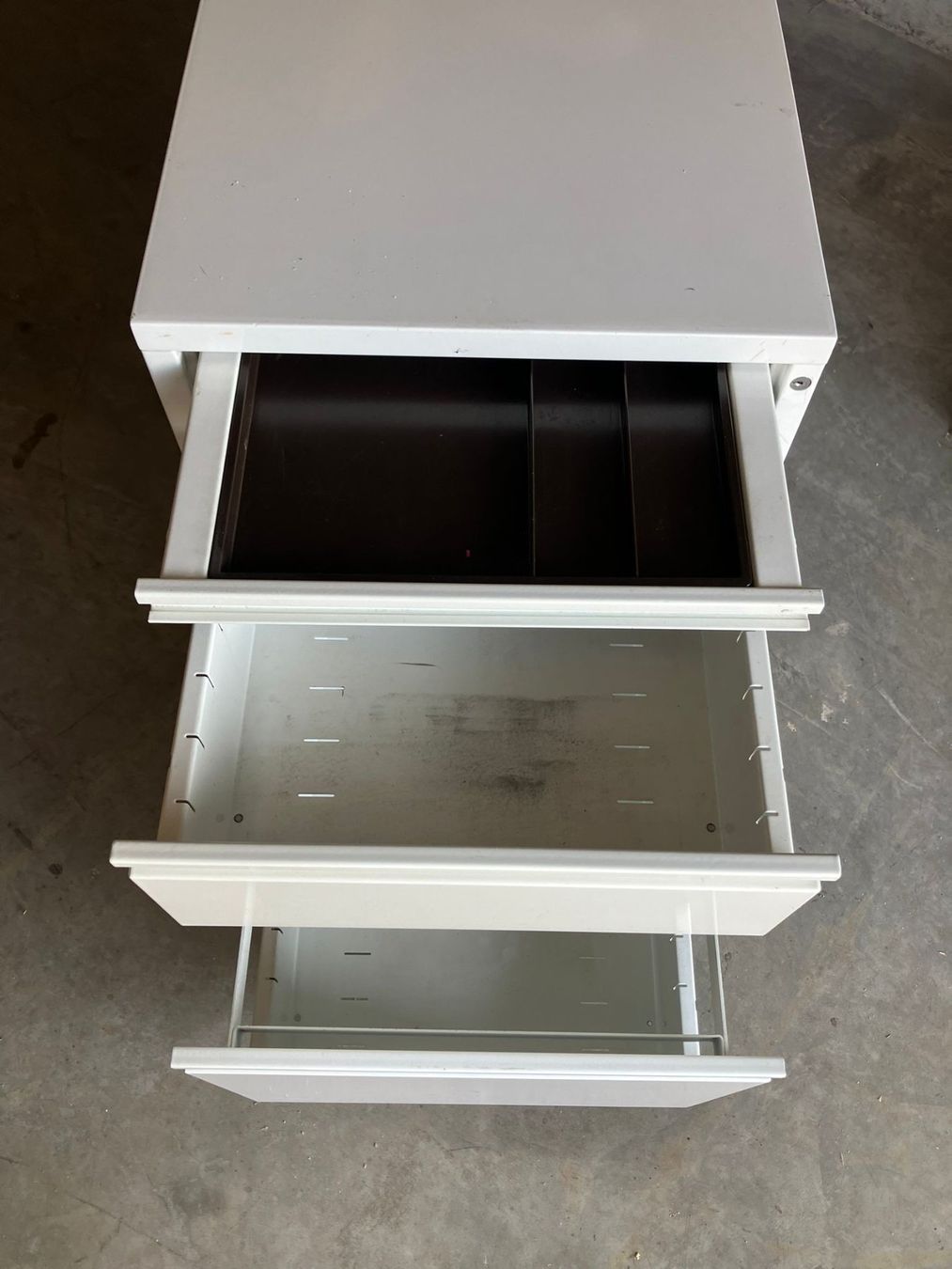 Banconi: robuster Büro Rollcontainer – Usato da Neunkirch venduto da liquidationen_8152 4