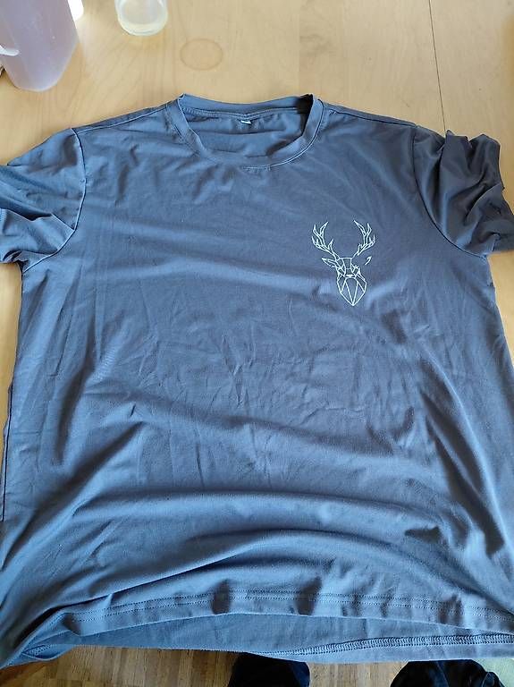 T-shirt: 4 T-Shirt gr. L – Usato da Ostermundigen venduto da deb1deb1 1