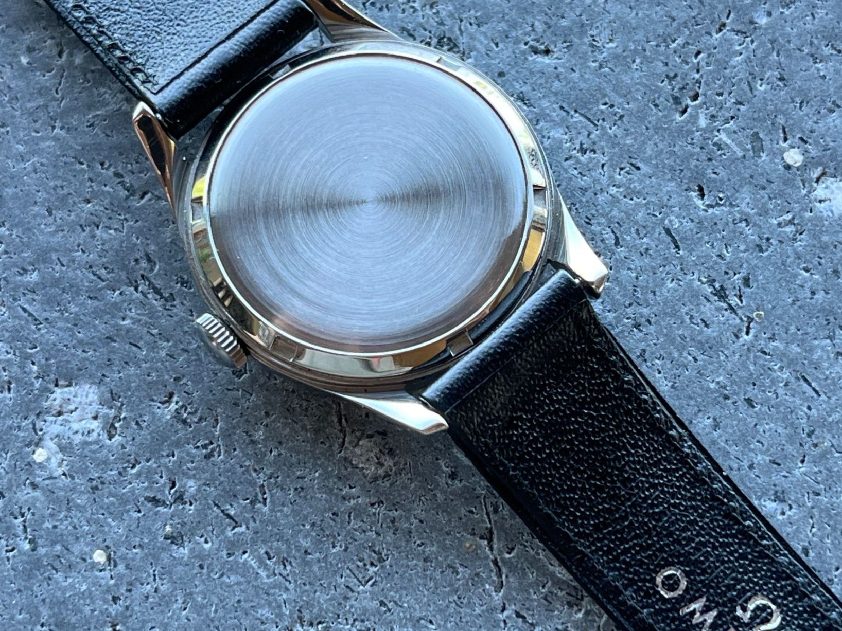 Omega Uhren: OMEGA 2640-3 HONEYCOMB NOS – Neu (gemäss Beschreibung) aus Beinwil am See von watchfever 3