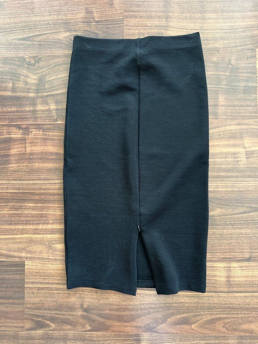 H&M Gonne: schwarzer H&M Bleistiftrock mit Schlitz, Size S – Usato da Muri b. Bern venduto da michellew23 1