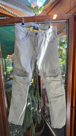 Motorrad Damen Jeans grau W31/L32 neuwertig