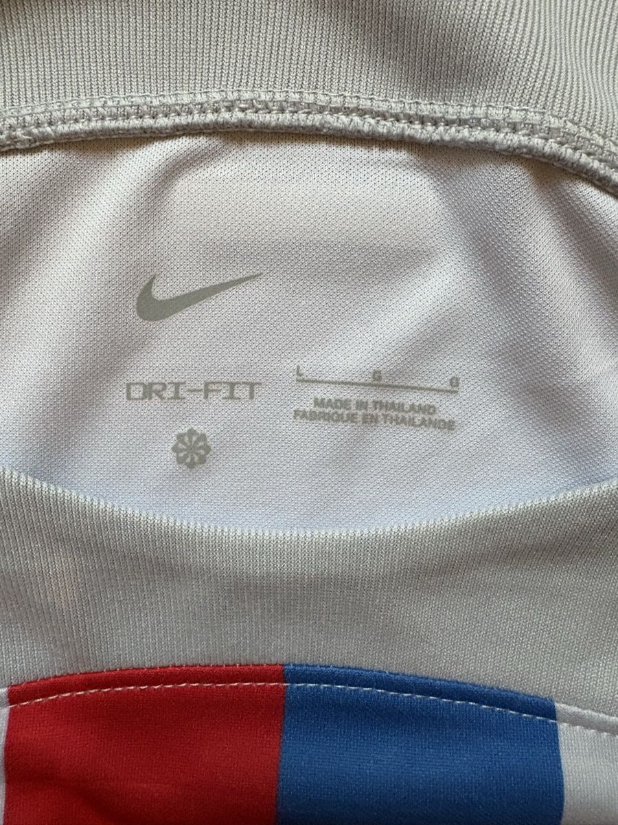 FC Barcelona Canottiere & Pantaloni: FC Barcelona Trikot – Usato da Zürich venduto da mar_cns7 2