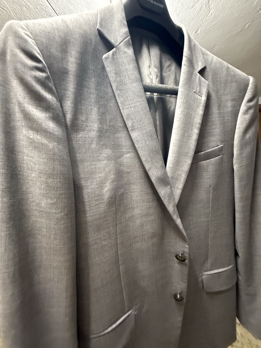 Completi: Vestito completo uomo Taglia 52 – Usato da Roveredo GR venduto da ang_cc9l 1