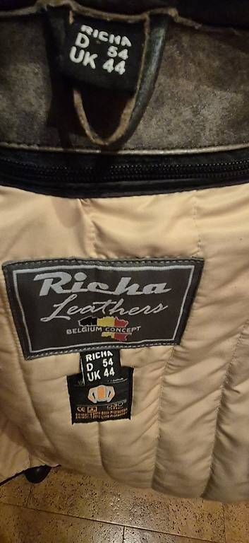Vestes: Leder-Motorradjacke Richa-Thruxton – D'occasion à Schwanden im Emmental par Jella1 3