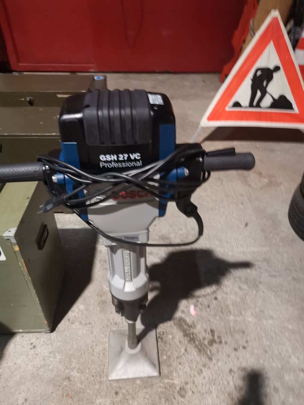 Bosch Trapani: Bosch gsh27 Professional Fabrikneu – Nuovo e nell'imballaggio originale da Zürich venduto da adi0111