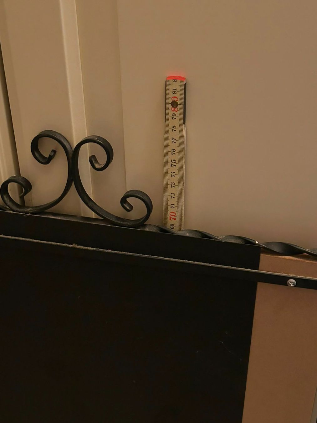 Specchi: Specchio da parete 80x50 cm – Usato da Melano venduto da H-Sara 2
