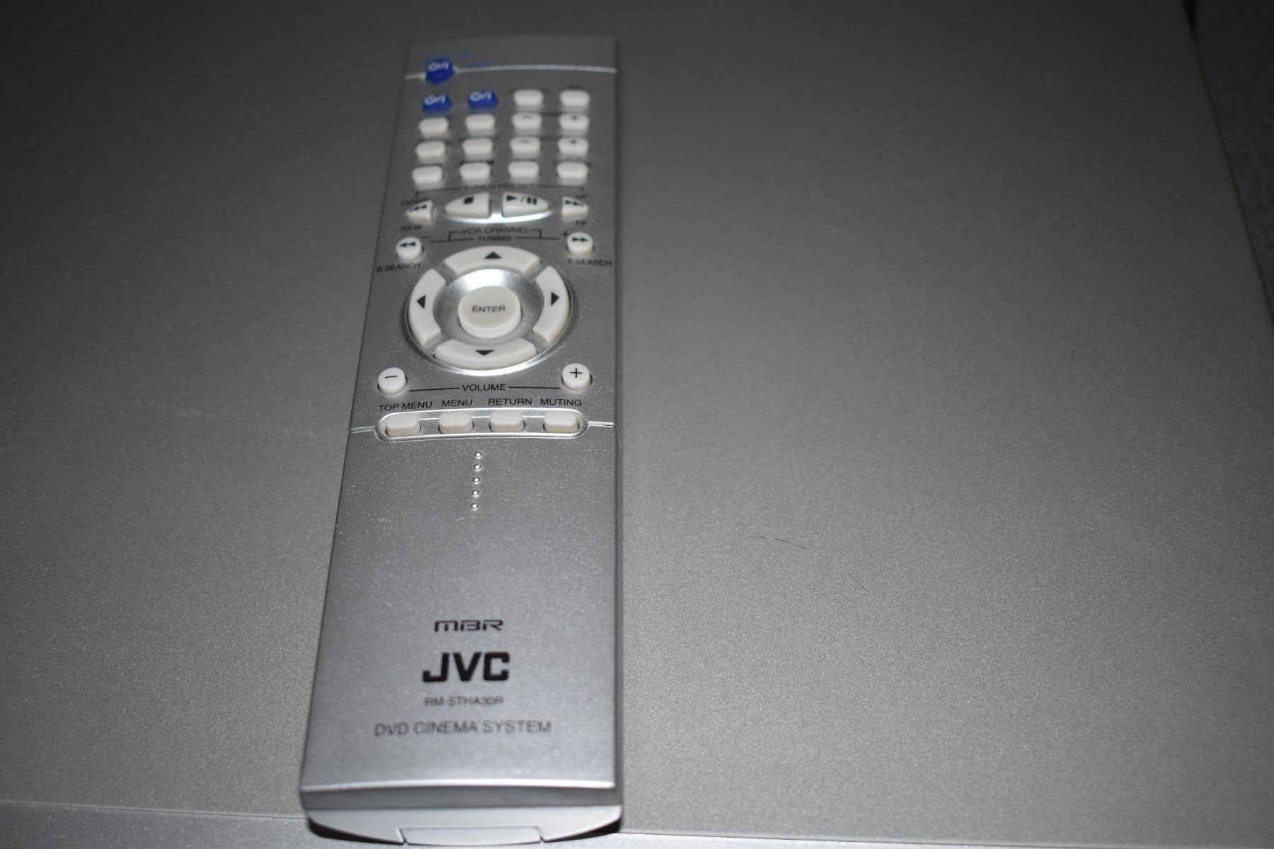 JVC Home Cinema: Lecteur DVD/tuner/controller JVC XV-THA30R – Usato da Le Locle venduto da skycomputer 1