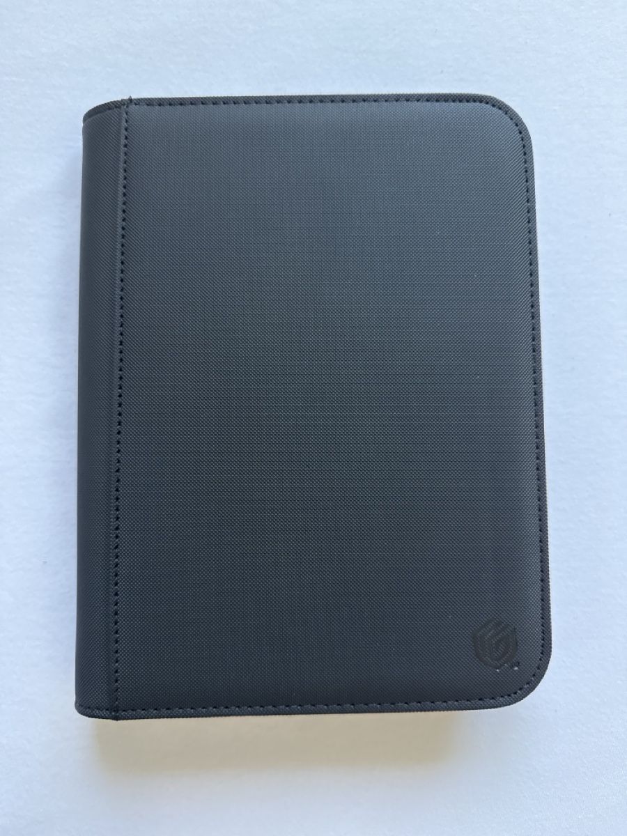 Pokémon Ordner: 🖤Ultimate Guard Binder (4-Pockets)🖤 – Gebraucht aus Rümlang von Roomiinaa