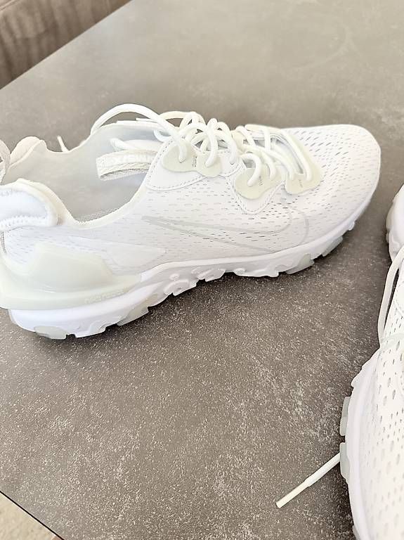 Nike Chaussures hommes: Nike React Vision Weiss – Neuf (Voir description) à Basel par alu_l9s8 1