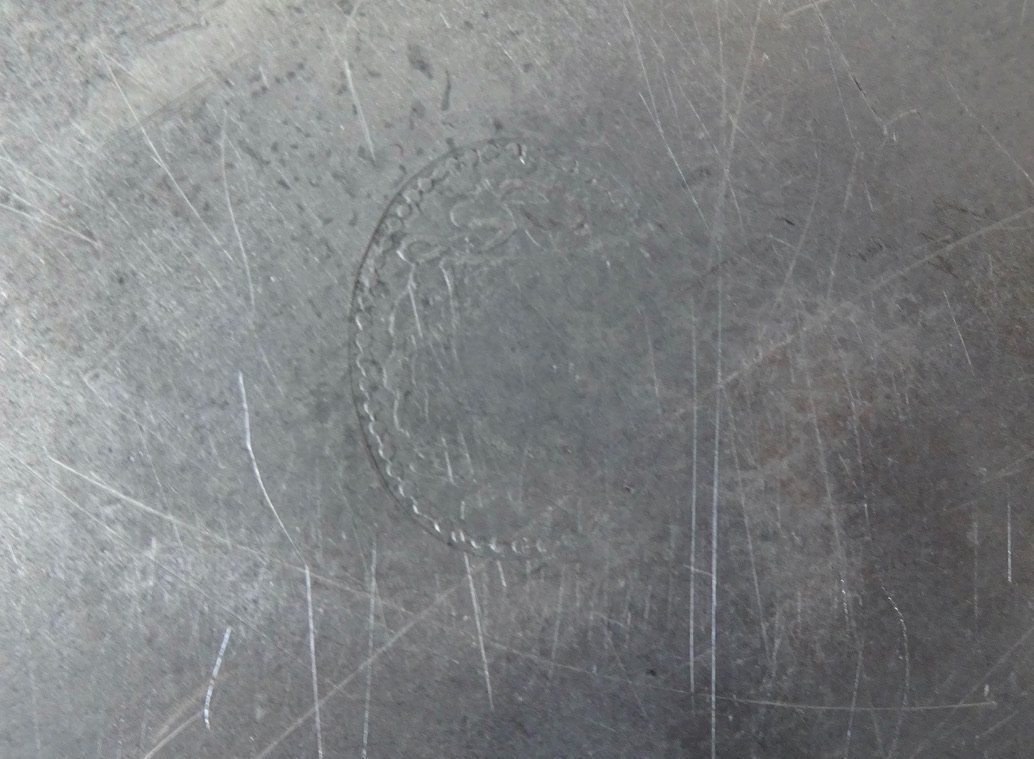 Piatti di portata: Plat Octogonal En Métal Ancien – Usato da Châtelaine venduto da fil_7lqg 3