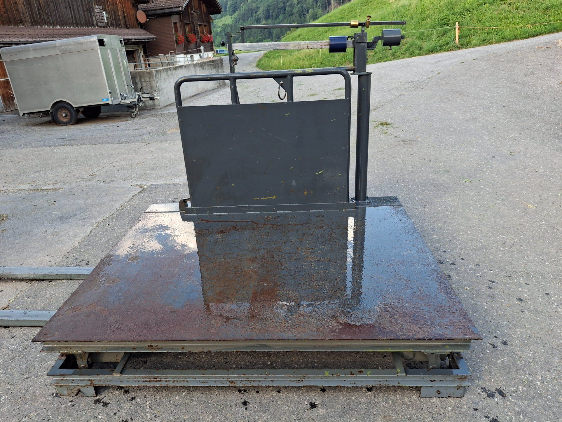 Balances et poids: SBB Dezimalwaage 2000kg – D'occasion à Sool par Unihockeyplayer