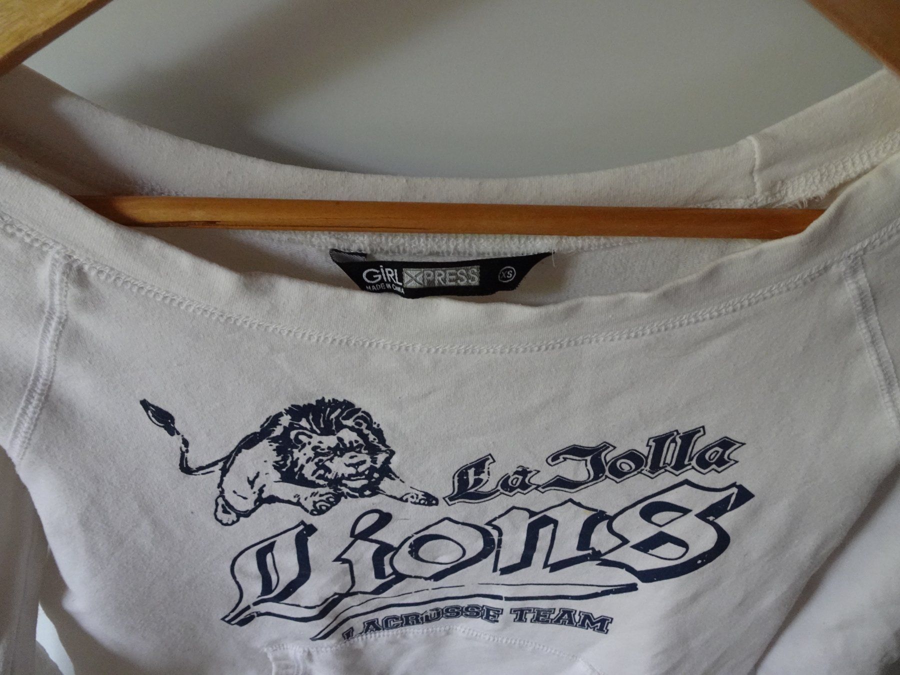 Maglioni & Felpe: Weiss-blauer Pulli von Girl Express Gr. XS - 260235 – Usato da Küssnacht am Rigi venduto da Good4Deckeli 1