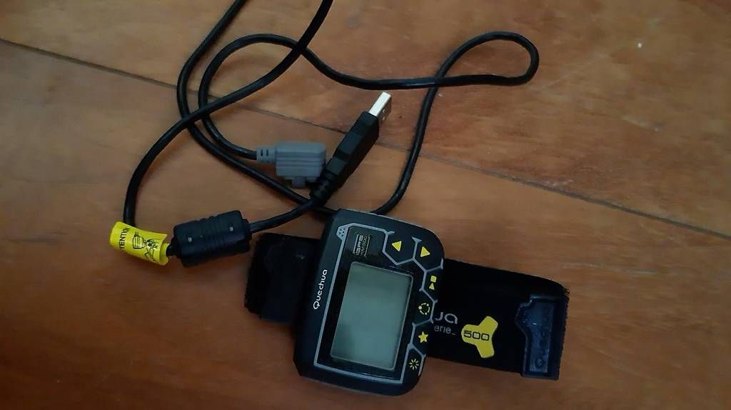 GPS & Appareils de mesure: GPS de poignet Quechua – D'occasion à Vandoeuvres par cainbantam