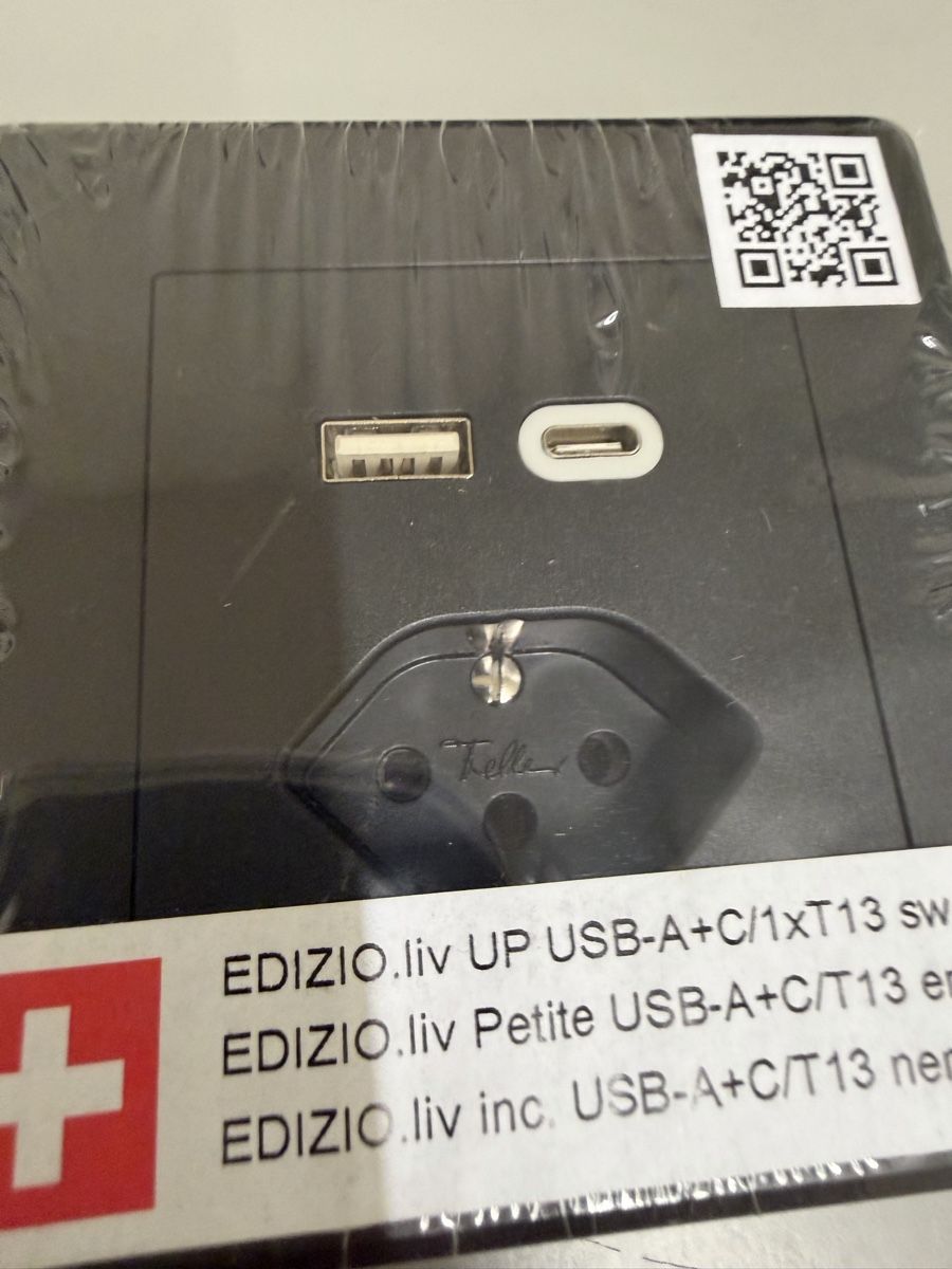 Feller Spine: Steckdose Usb-c schwarz feller – Nuovo e nell'imballaggio originale da Zürich venduto da papaplatte 1
