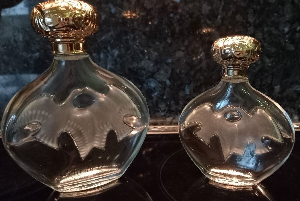 Wunderschöne,grosse Parfumflacons von Lalique für Nina Richi (Gebraucht) in Wallisellen für CHF 75 – mit Lieferung auf Ricardo kaufen