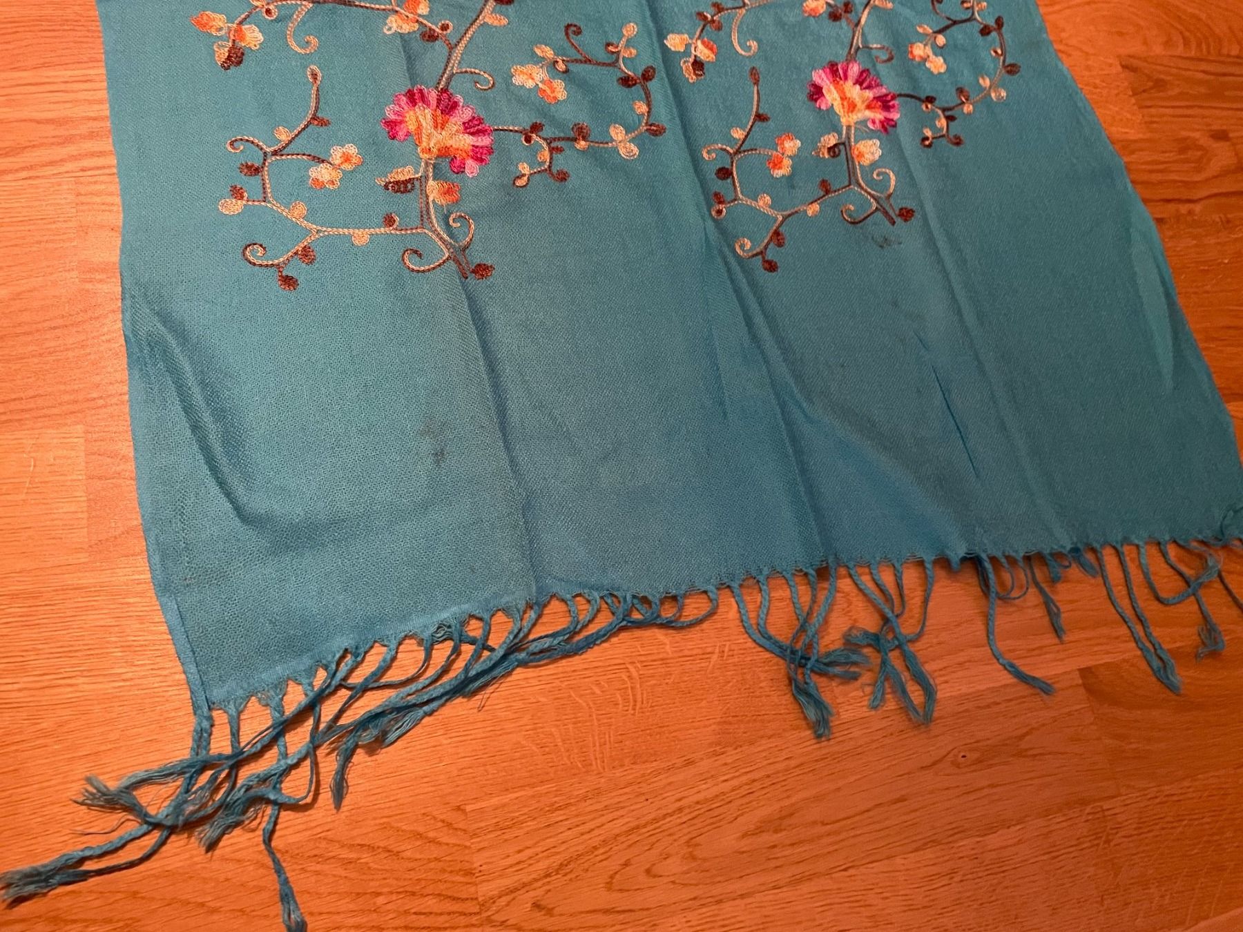 Foulard & Sciarpe: Schal/Tuch Handgemacht – Usato da Rapperswil SG venduto da Boadioz 1