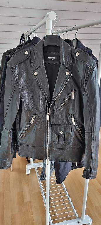 Giacche: NEU! Schwarze D2 Dsquared2 Lederjacke Gr. 44 – Usato da Hombrechtikon venduto da goe_f996