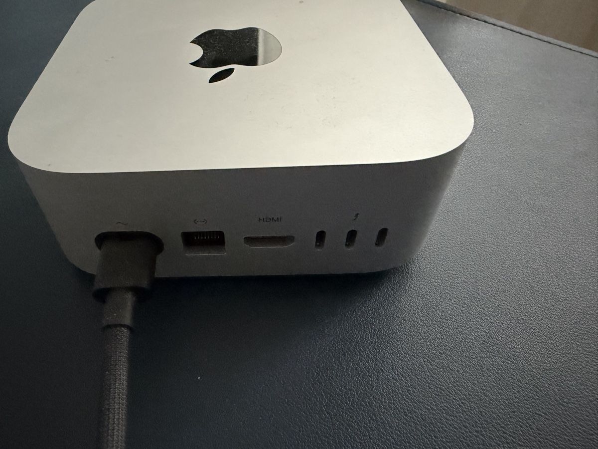 Apple PCs: Apple Mac mini M4, 32GB RAM, 2TB SSD – Neu (gemäss Beschreibung) aus Lausanne von oenix 2