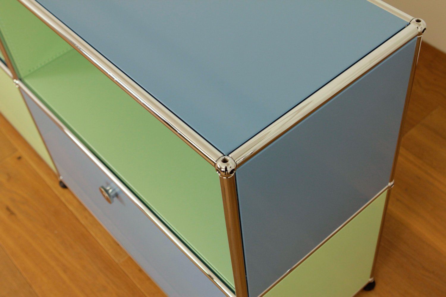 USM Cassettiere: USM Haller Sideboard // UPCYCLED // NEUE FARBEN – Nuovo (secondo la descrizione) da Affoltern am Albis venduto da StudioStandard 4