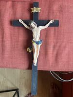 Kreuz Jesus Christus, Inri aus Holz und Porzelan