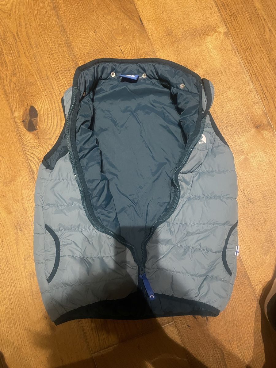 Finkid Sonstige Jungenkleidung: Finkid Steppveste Vanuli 130/140 – Gebraucht aus Recherswil von grafics 2