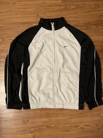 Nike Vintage Trainingsjacke Schwarz/Weiss – Grösse L