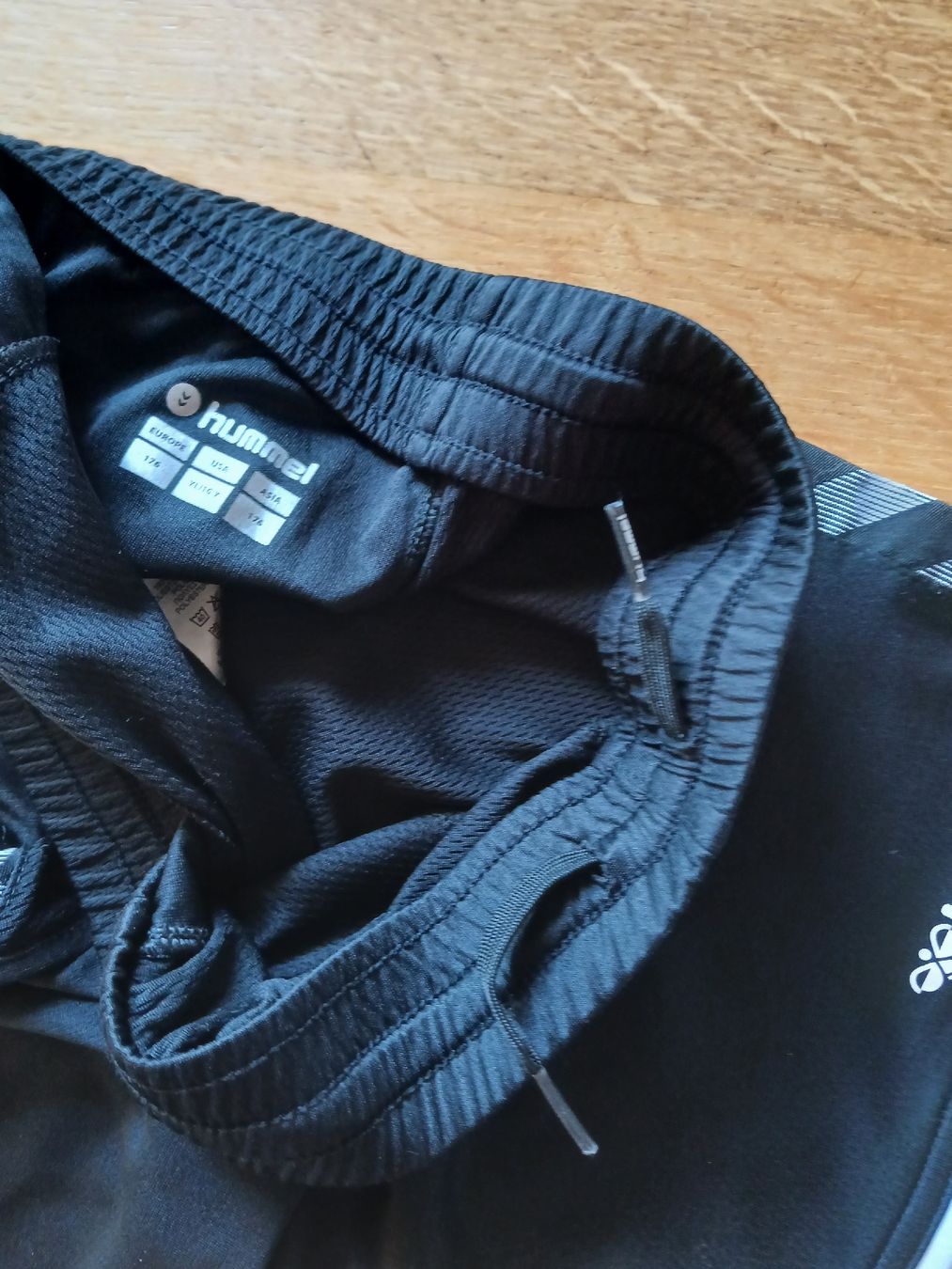 Hummel Hosen: turnhose hummel 176 – Gebraucht aus recherswil von papamoll71 1
