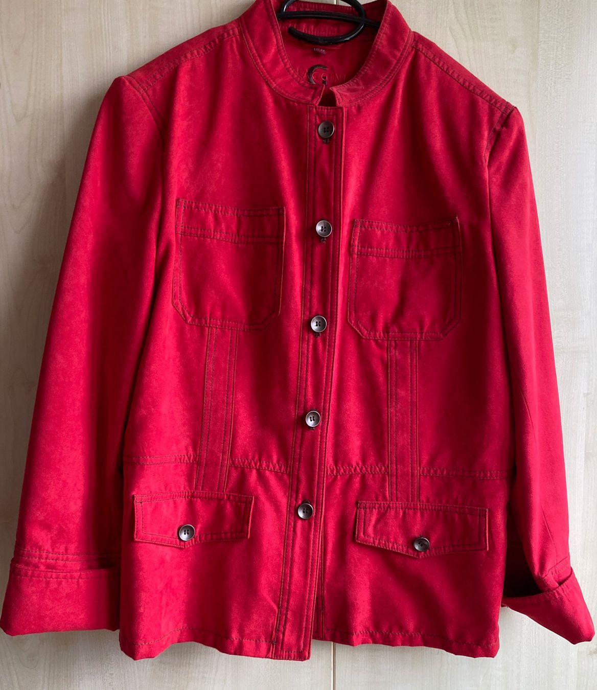 Giacche: Jacke Gr. 40/42; wahrscheinlich Alcantara – Nuovo (secondo la descrizione) da Weinfelden venduto da Cheyenne21